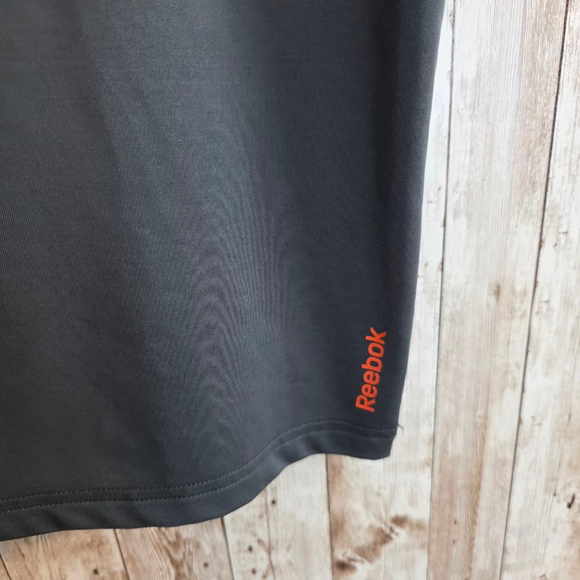 Men's Reebok Gray T-Shirt Size M - Picture 3 of 5